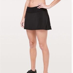 lululemon play off the pleats skirt - size 6 - black